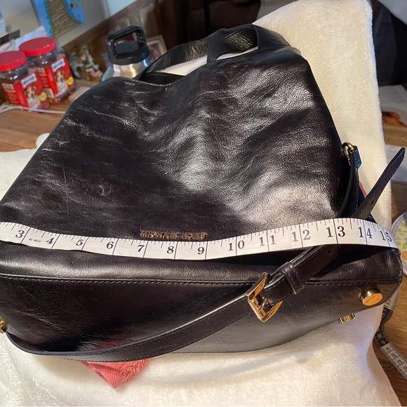 Michael Kors Bucket Bag Gold Chained “Devon” - Picture 12 of 16